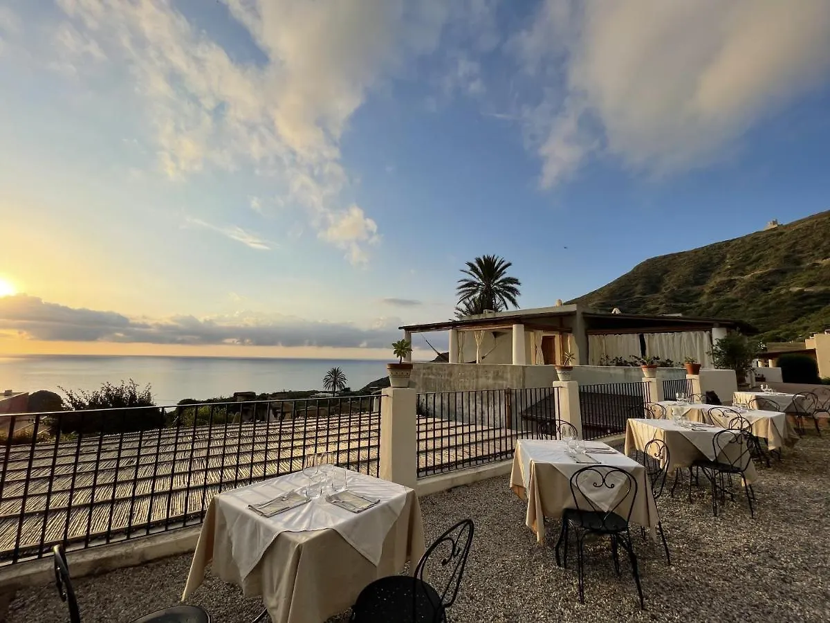 Hotel La Locanda Del Postino Pollara