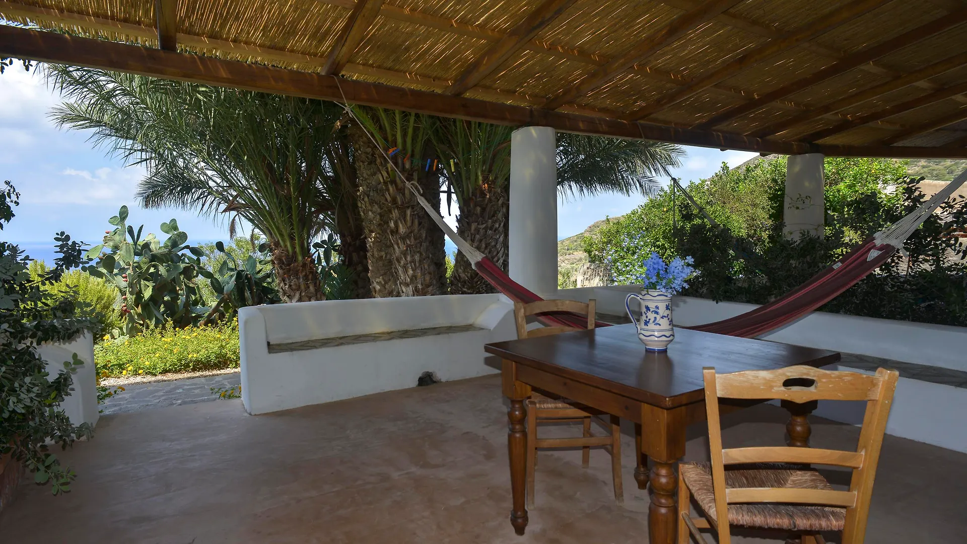 Hotel La Locanda Del Postino Pollara İtalya