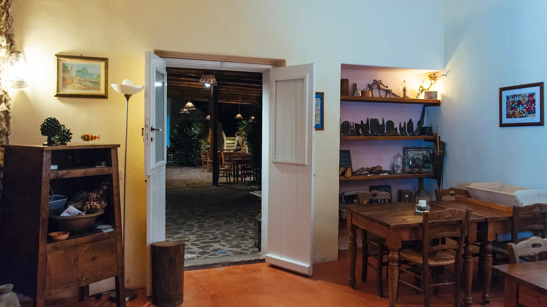 Hotel La Locanda Del Postino Pollara