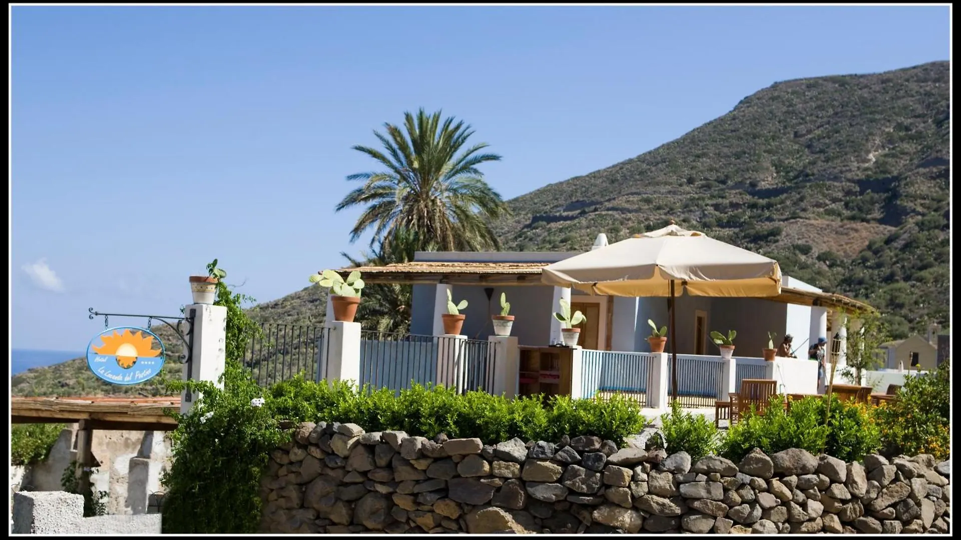 Hotel La Locanda Del Postino Pollara